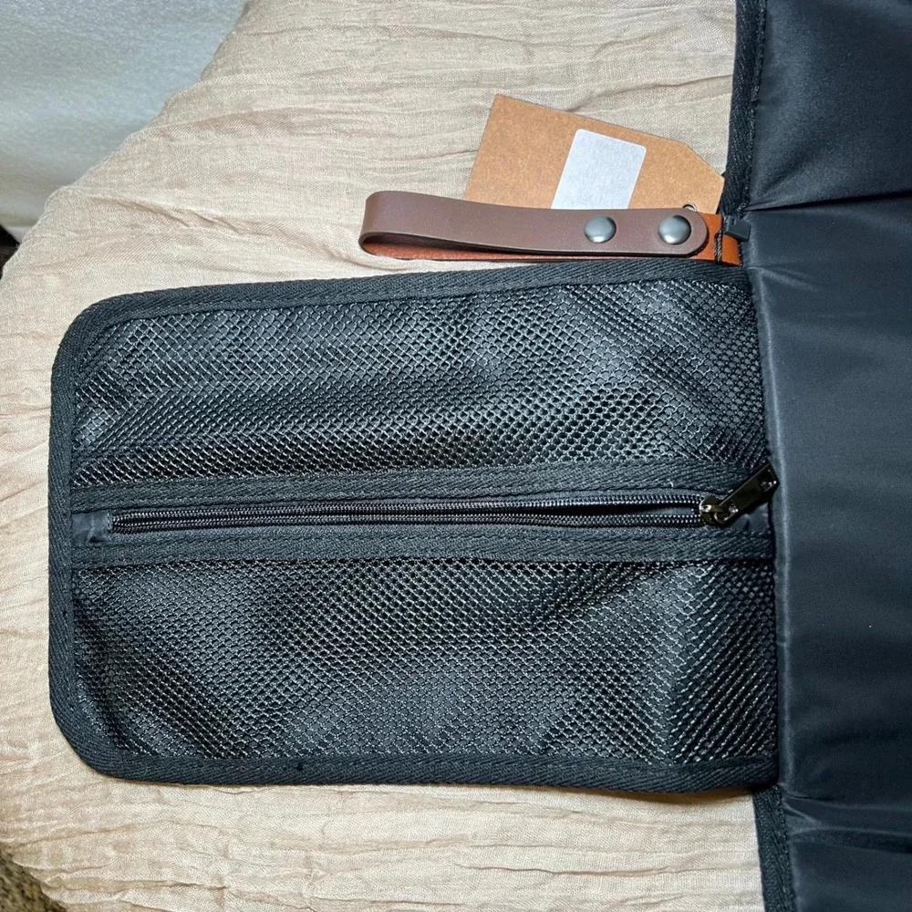 New ARCH Nappy Clutch Canvas Diaper Changing Pad Travel Mat‎ with Vegan Wristlet